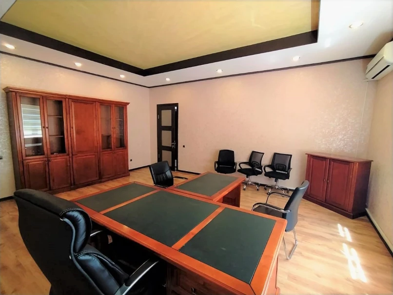 İcarə ofis 6 otaqlı 210 m², Nəsimi r.-1