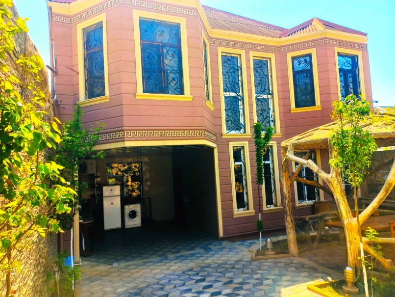 Satılır bağ evi 300 m²,  Azadlıq prospekti m.-1
