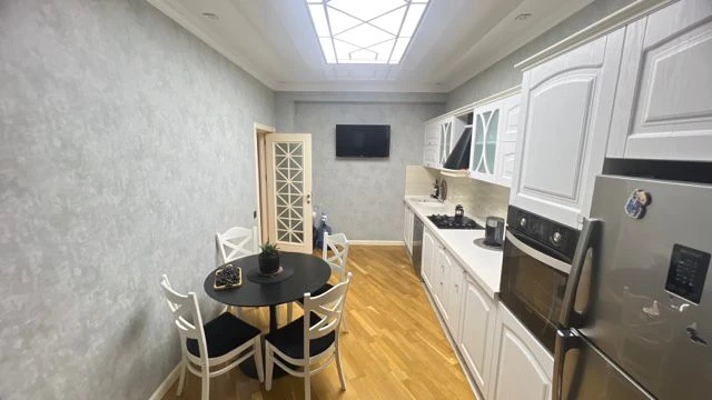 Satılır yeni tikili 3 otaqlı 82 m², Xırdalan-1