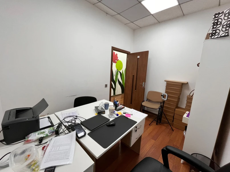 İcarə ofis 1 otaqlı 12 m²,  28 May m.-1