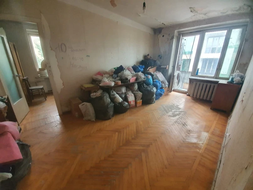 Satılır köhnə tikili 2 otaqlı 45 m², Elmlər Akademiyası m.-1