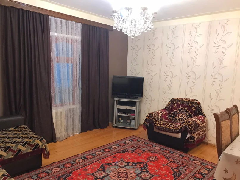 Satılır köhnə tikili 4 otaqlı 95 m², Badamdar q.-1