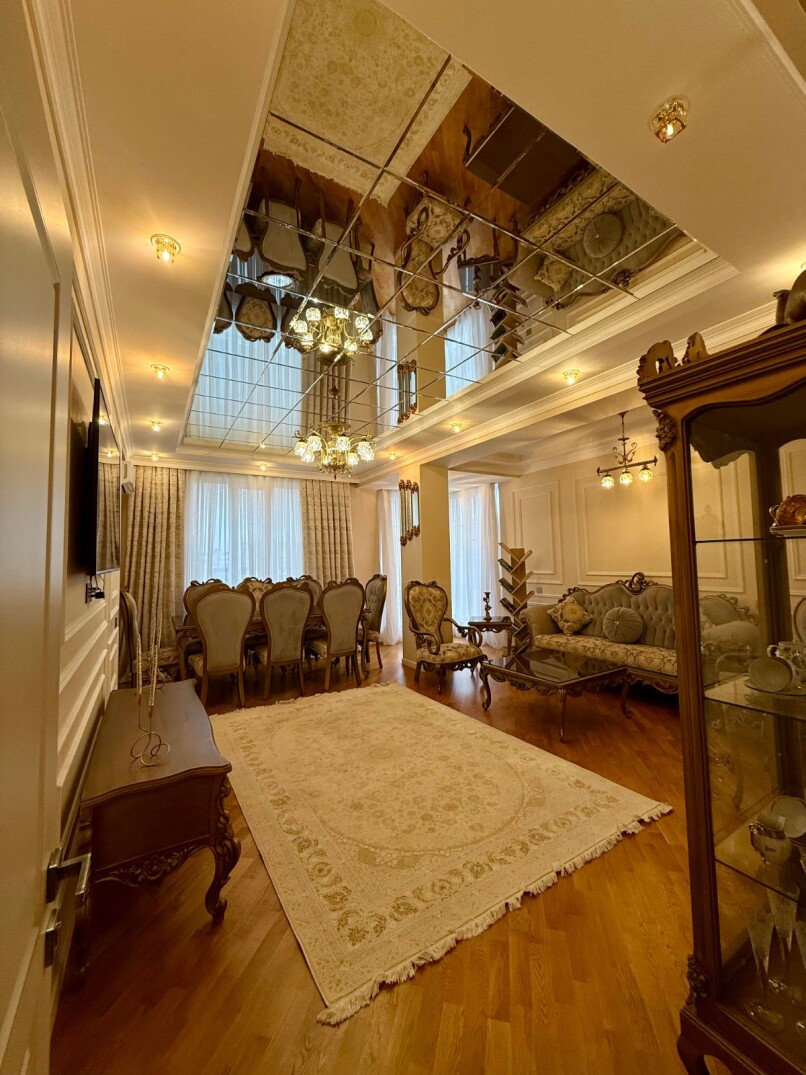 Satılır yeni tikili 3 otaqlı 132 m²,  Nəsimi m.-1