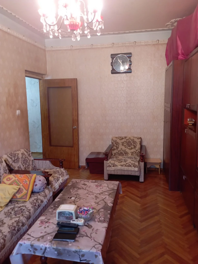 Satılır köhnə tikili 3 otaqlı 80 m², Yeni Yasamal q.-1