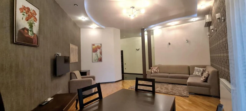 İcarə yeni tikili 2 otaqlı 110 m²,  Nəsimi-1