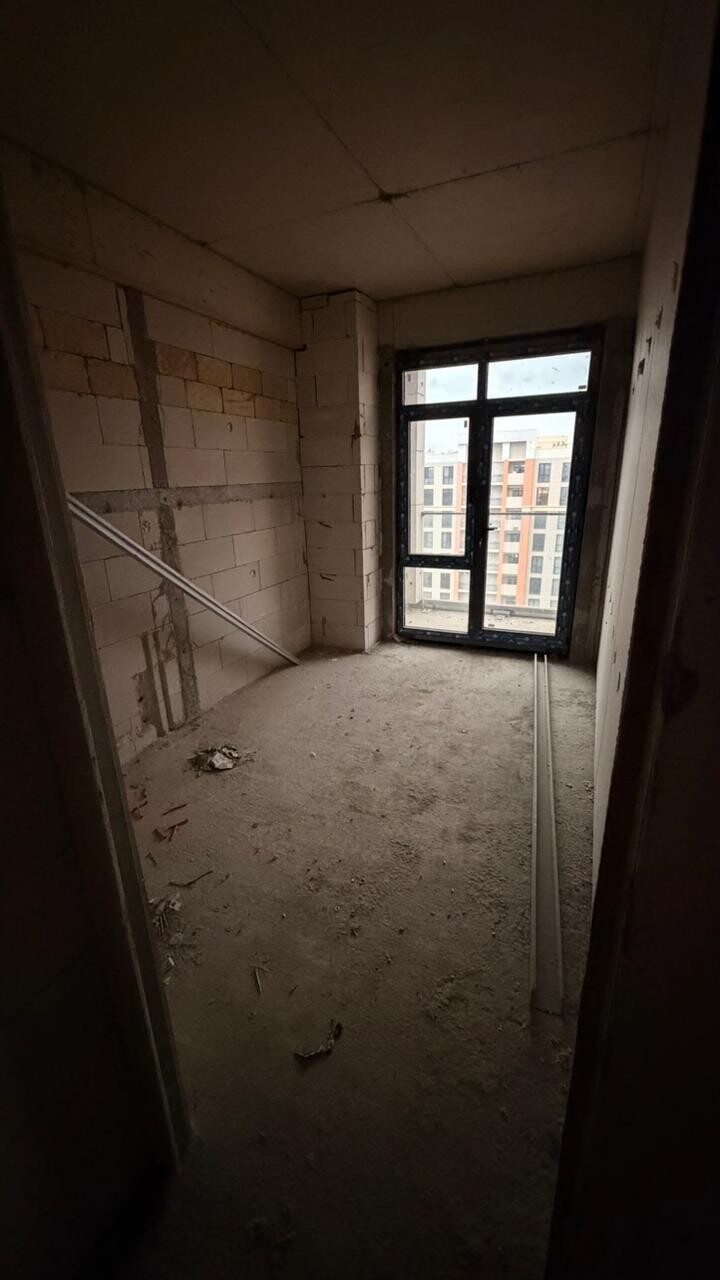 Satılır yeni tikili 3 otaqlı 85 m²,  İnşaatçılar m.-1