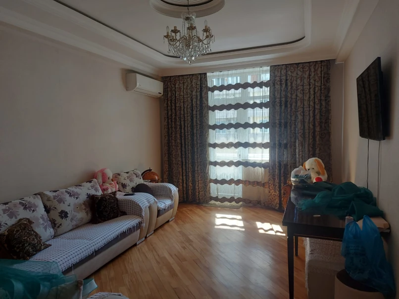 Satılır yeni tikili 3 otaqlı 110 m², İnşaatçılar m.-1