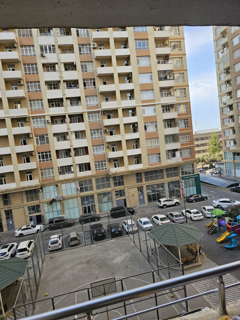 Satılır yeni tikili 2 otaqlı 100 m², Şah İsmayıl Xətai m.-1