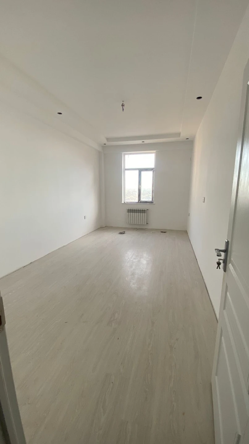 Satılır yeni tikili 2 otaqlı 68 m², Saray q.-1