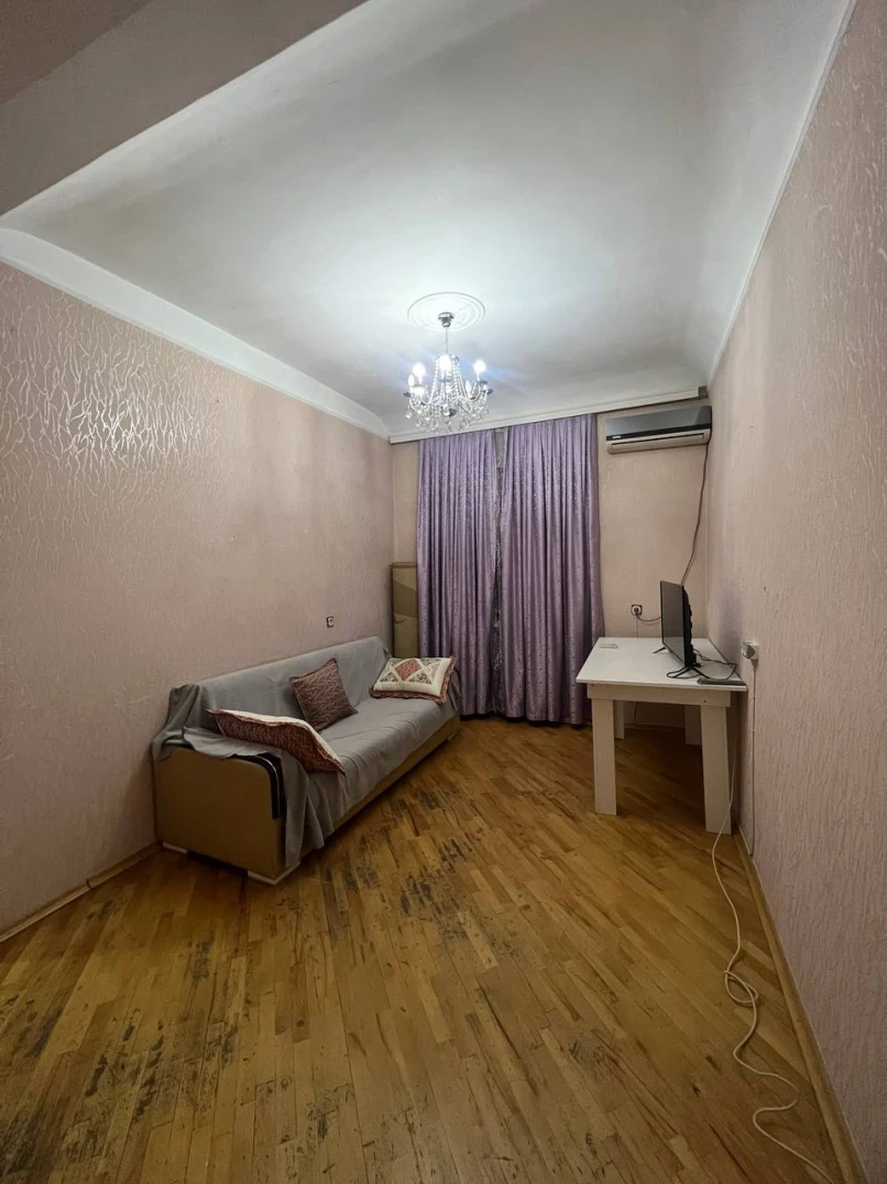 Satılır köhnə tikili 2 otaqlı 36 m², Yasamal r.-1