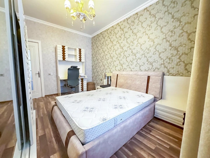 Satılır ev/villa 4 otaqlı 300 m²,  Səbail-1