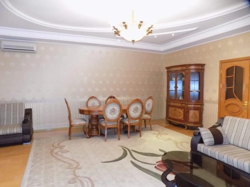 Satılır yeni tikili 4 otaqlı 170 m², Nəsimi r.-1