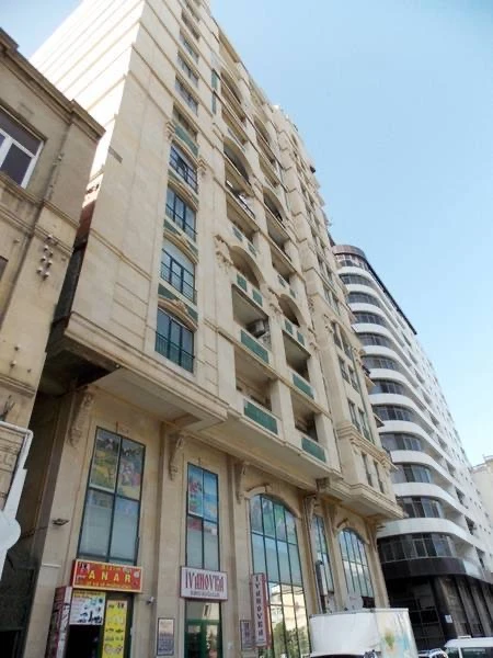 Satılır yeni tikili 4 otaqlı 265 m², İçəri Şəhər m.-1