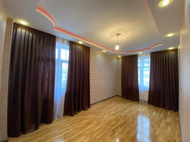 Satılır yeni tikili 3 otaqlı 107 m², Bakıxanov q-1