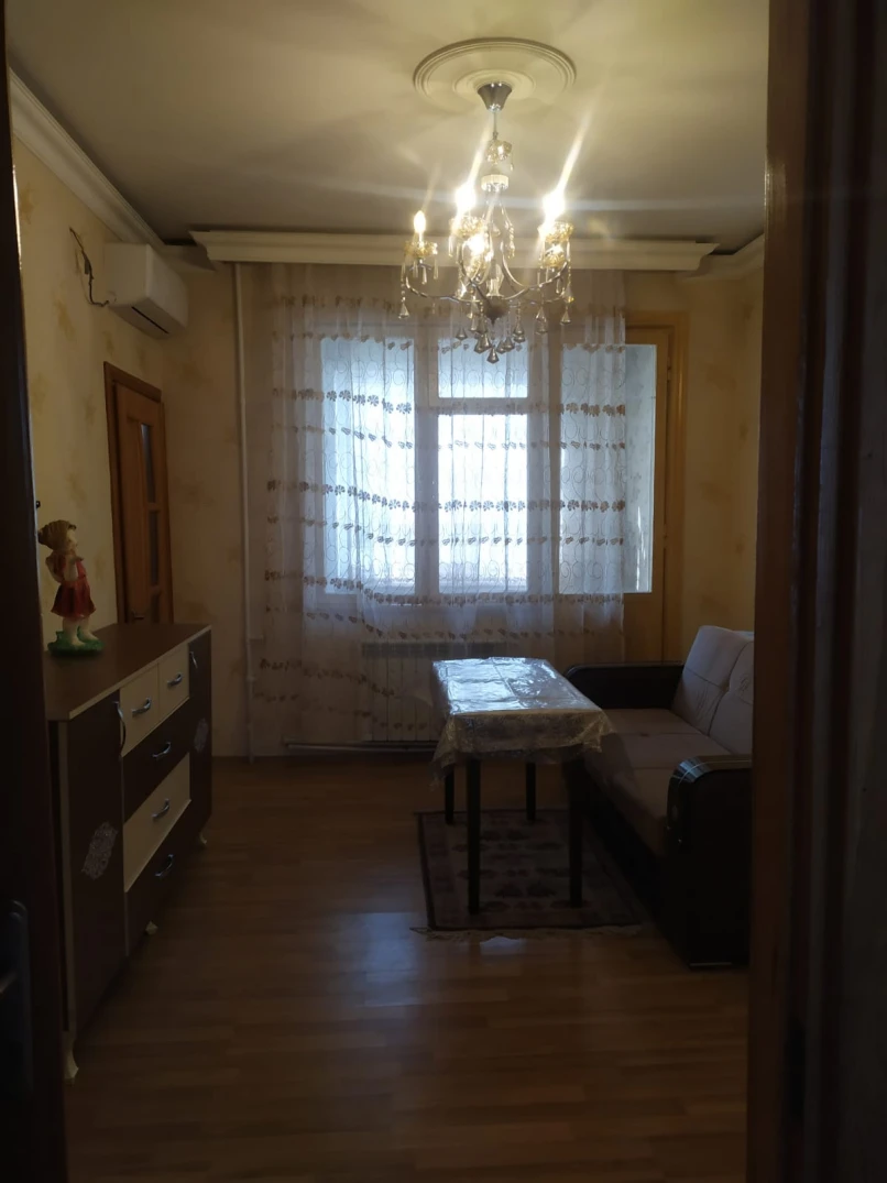 İcarə köhnə tikili 2 otaqlı 55 m², Memar Əcəmi m.-1