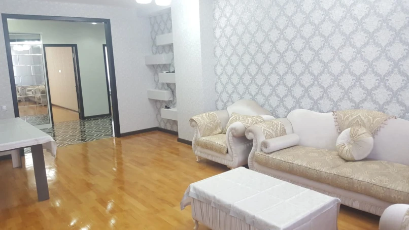 Satılır yeni tikili 3 otaqlı 135 m², Badamdar q.-1