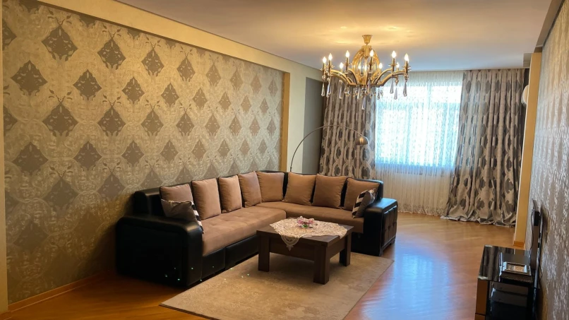 Satılır yeni tikili 3 otaqlı 123 m², Yeni Yasamal q.-1