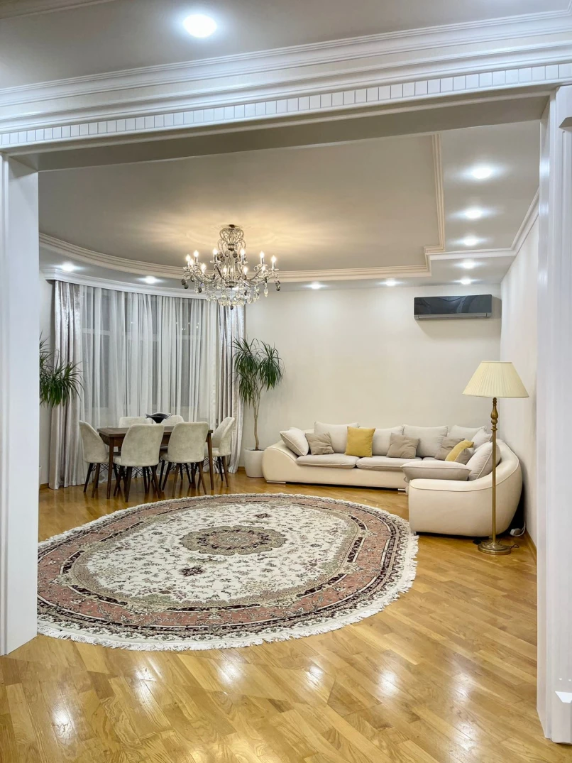 Satılır yeni tikili 3 otaqlı 124 m², Yasamal r.-1