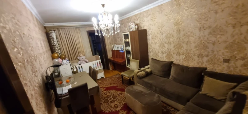 Satılır köhnə tikili 3 otaqlı 45 m², İnşaatçılar m.-1