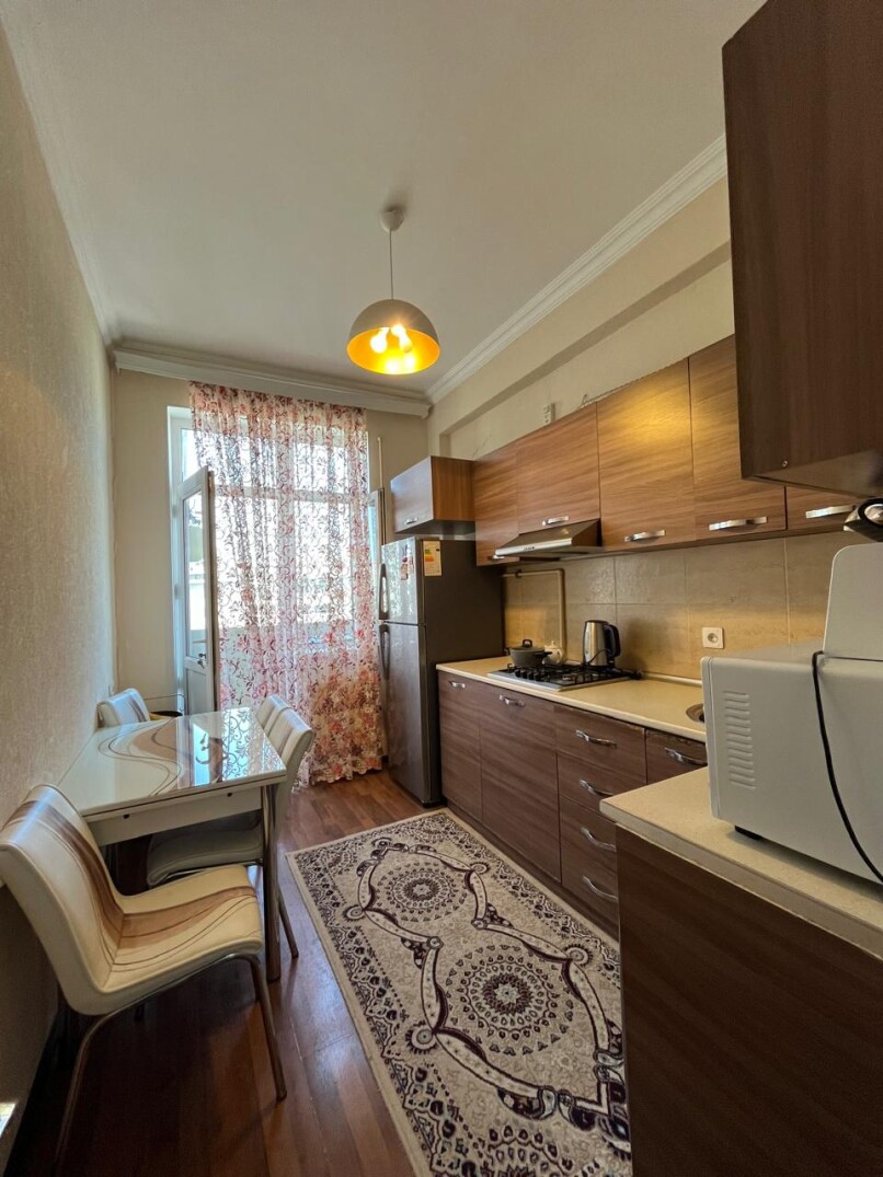 Satılır yeni tikili 2 otaqlı 60 m²,  İnşaatçılar m.-1