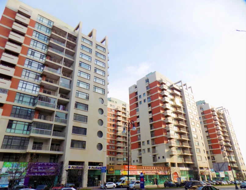 Satılır yeni tikili 4 otaqlı 210 m², 20 yanvar m.-1