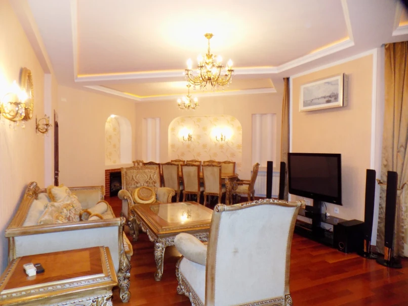 İcarə yeni tikili 5 otaqlı 250 m², Nəriman Nərimanov m.-1