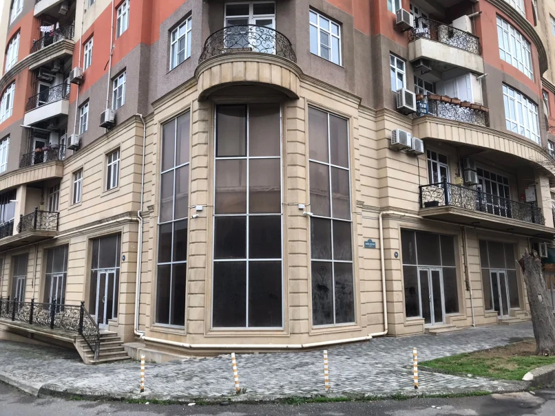 Satılır obyekt 154 m², Elmlər Akademiyası m.-1