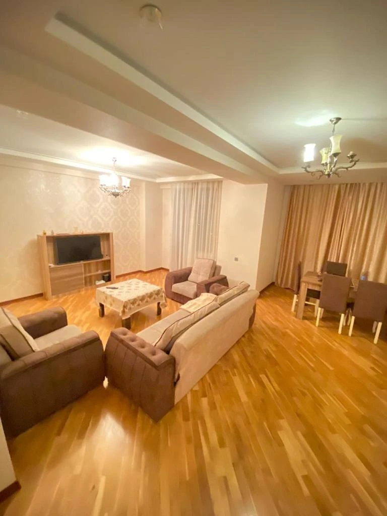 Satılır yeni tikili 3 otaqlı 150 m², Yasamal r.-1