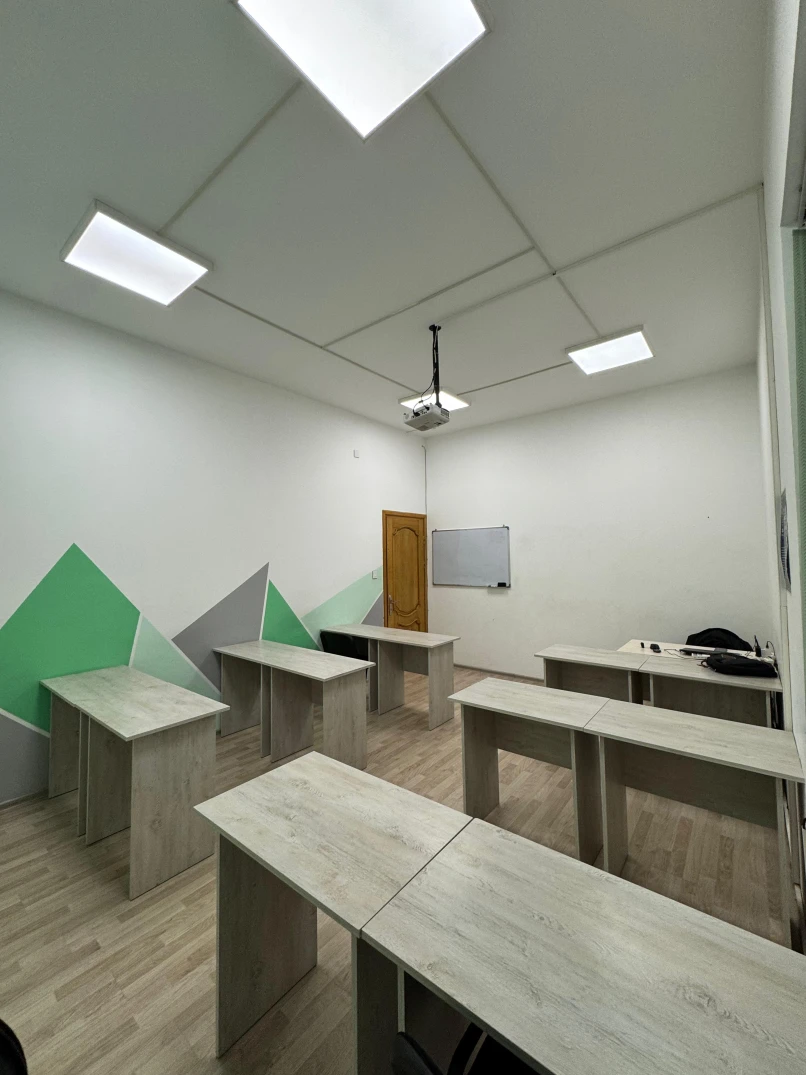 İcarə ofis 7 otaqlı 200 m², Nərimanov r.-1