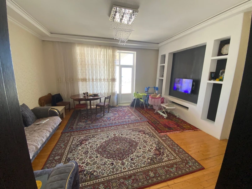 Satılır ev/villa 5 otaqlı 150 m²,  Badamdar-1
