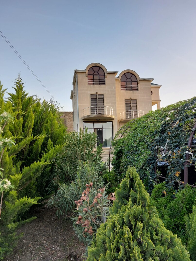 Satılır ev/villa 6 otaqlı 250 m², Novxanı-1 Satılır ev/villa 6 otaqlı 250 m², Novxanı-1