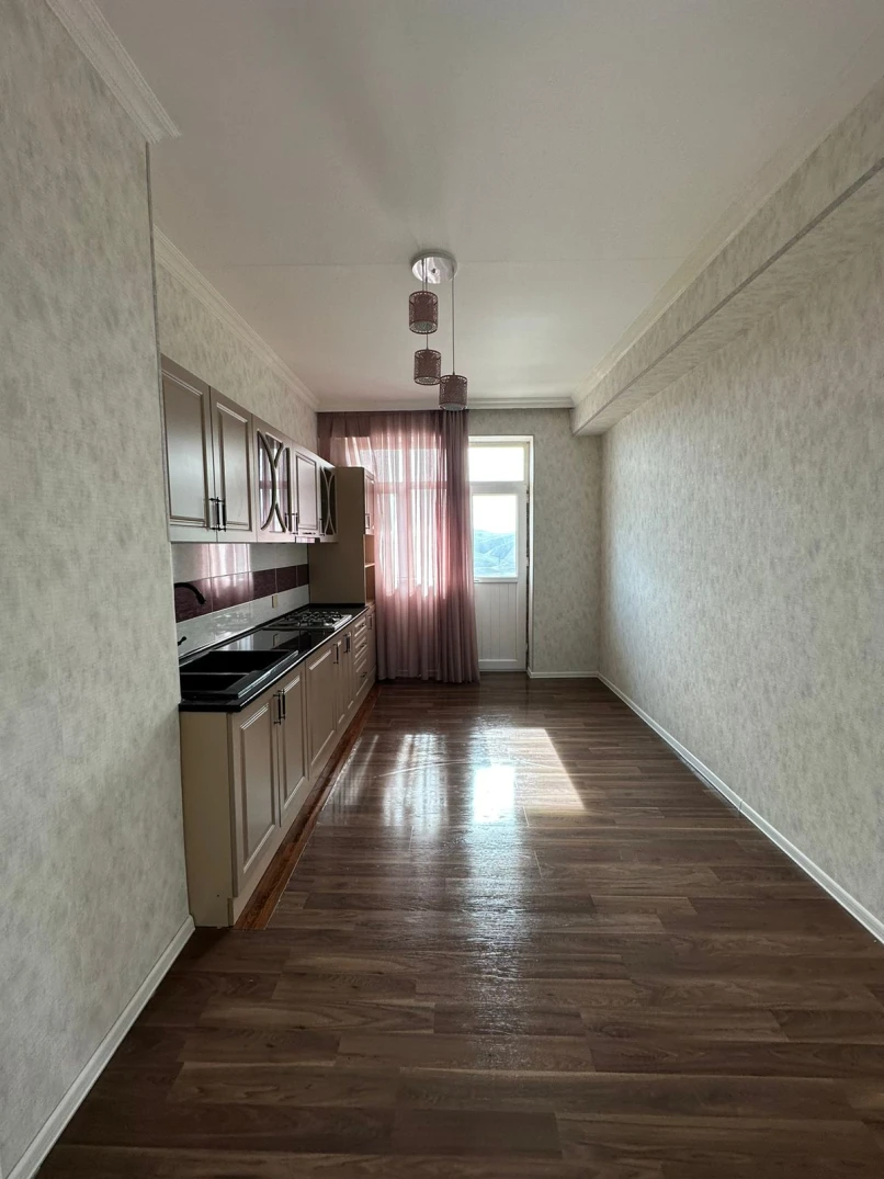 Satılır yeni tikili 3 otaqlı 95 m², İnşaatçılar m.-1