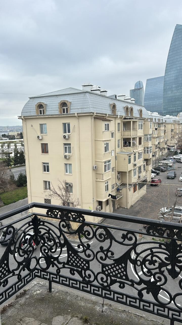 İcarə köhnə tikili 2 otaqlı 55 m²,  Şah İsmayıl Xətai m.-1