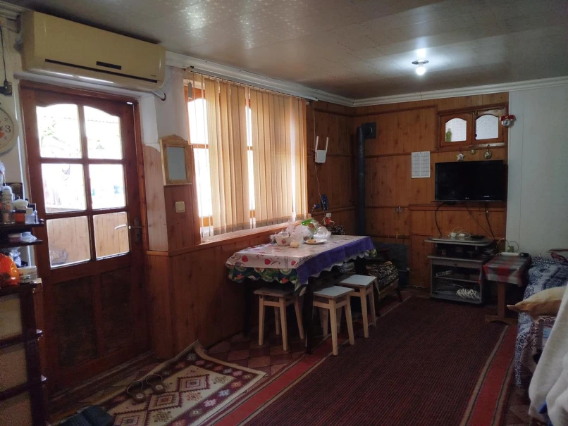 Satılır bağ evi 50 m², Əmircan-1 Satılır bağ evi 50 m², Əmircan-1