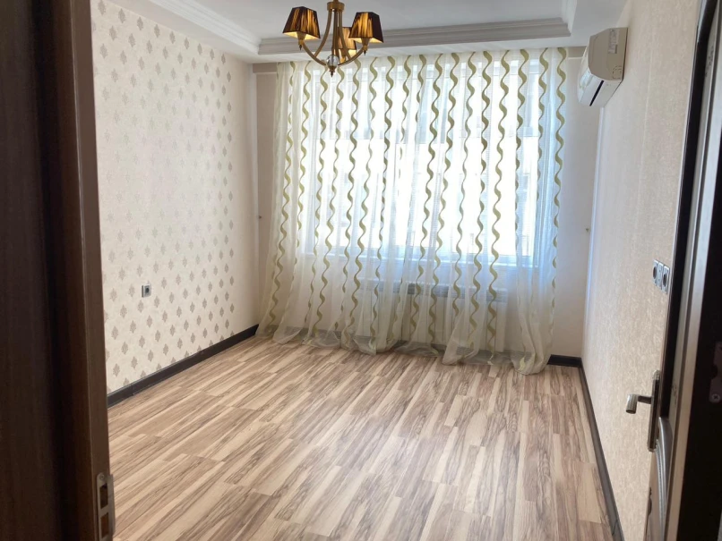 İcarə yeni tikili 3 otaqlı 90 m², İnşaatçılar m.-1