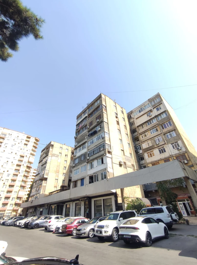 Satılır köhnə tikili 2 otaqlı 52 m², Nəsimi r.-1