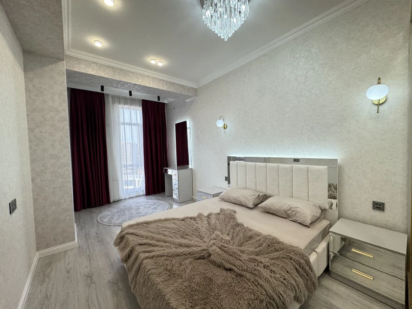 Satılır yeni tikili 2 otaqlı 62 m²,  Qara Qarayev m.-1