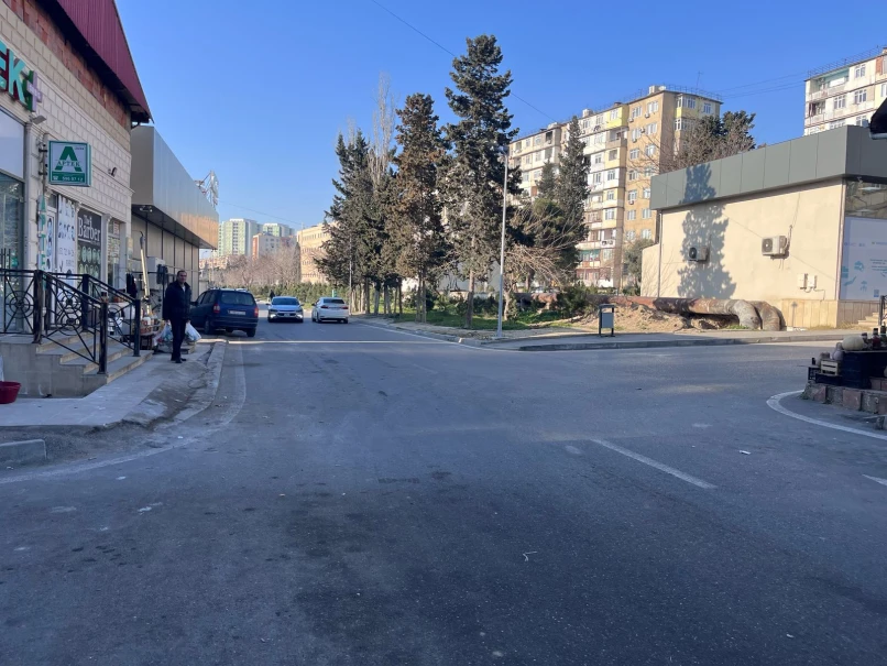 Satılır köhnə tikili 4 otaqlı 105 m²,  Həzi Aslanov m.-1