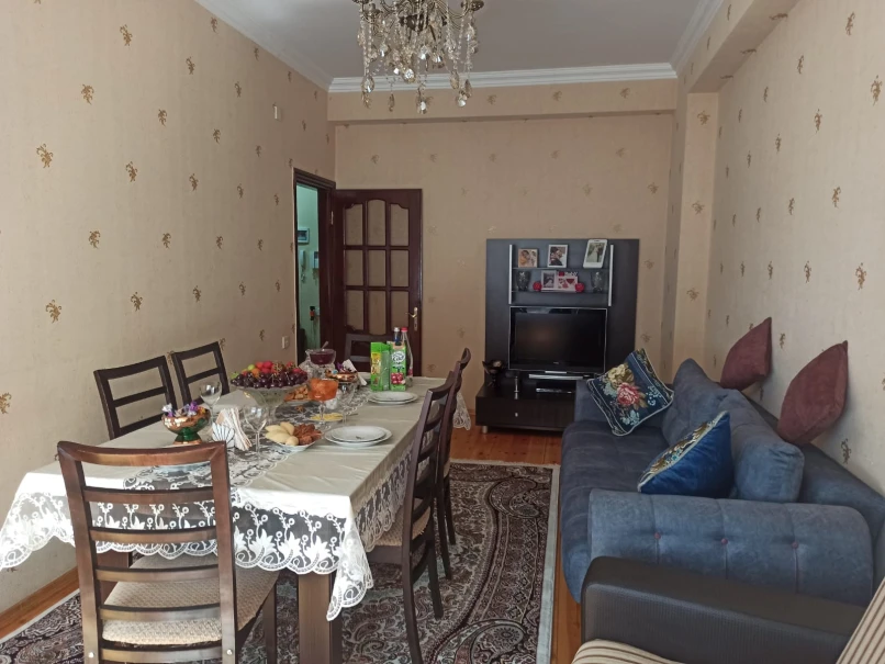 Satılır yeni tikili 2 otaqlı 85 m², İnşaatçılar m.-1