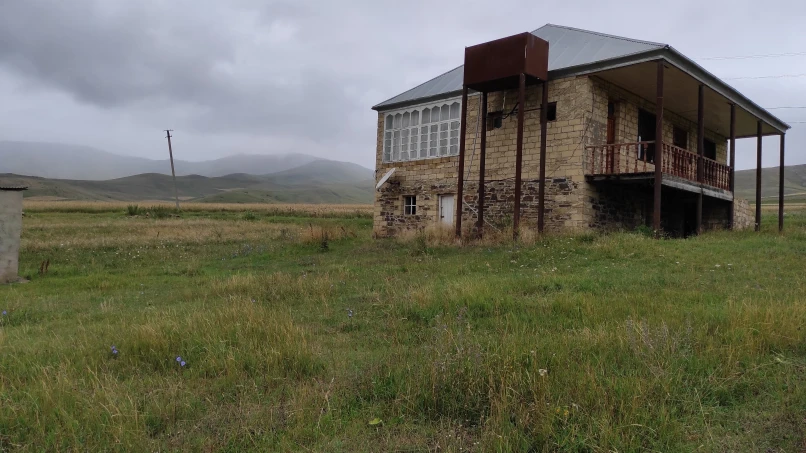 Satılır ev/villa 3 otaqlı 100 m², Gədəbəy-1