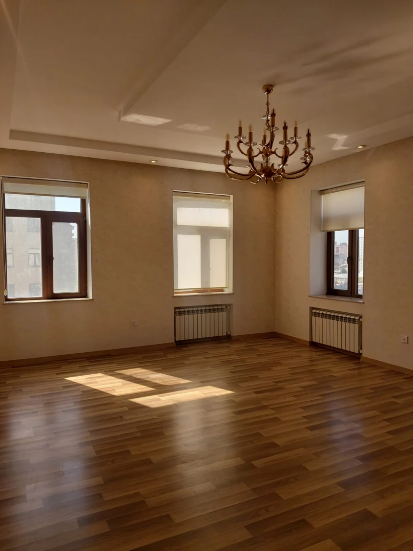 Satılır yeni tikili 3 otaqlı 145 m², Yasamal r.-1