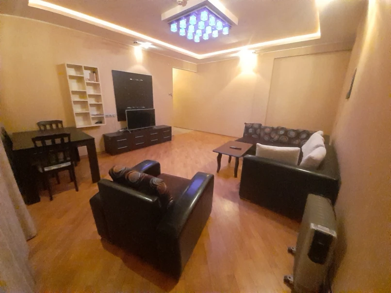 Satılır yeni tikili 3 otaqlı 136 m², Yasamal r.-1