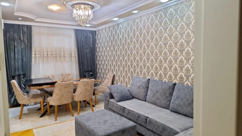 Satılır köhnə tikili 5 otaqlı 125 m²,  Qaraçuxur-1