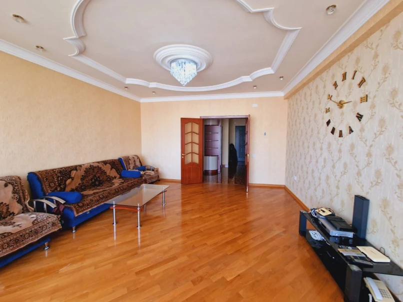 İcarə yeni tikili 3 otaqlı 150 m², Nəriman Nərimanov m.-1