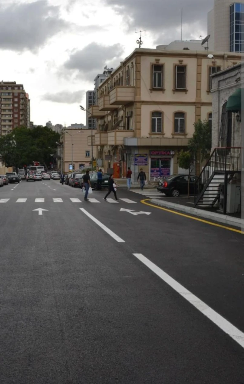 Satılır köhnə tikili 3 otaqlı 80 m², 28 May m.-1 Satılır köhnə tikili 3 otaqlı 80 m², 28 May m.-1