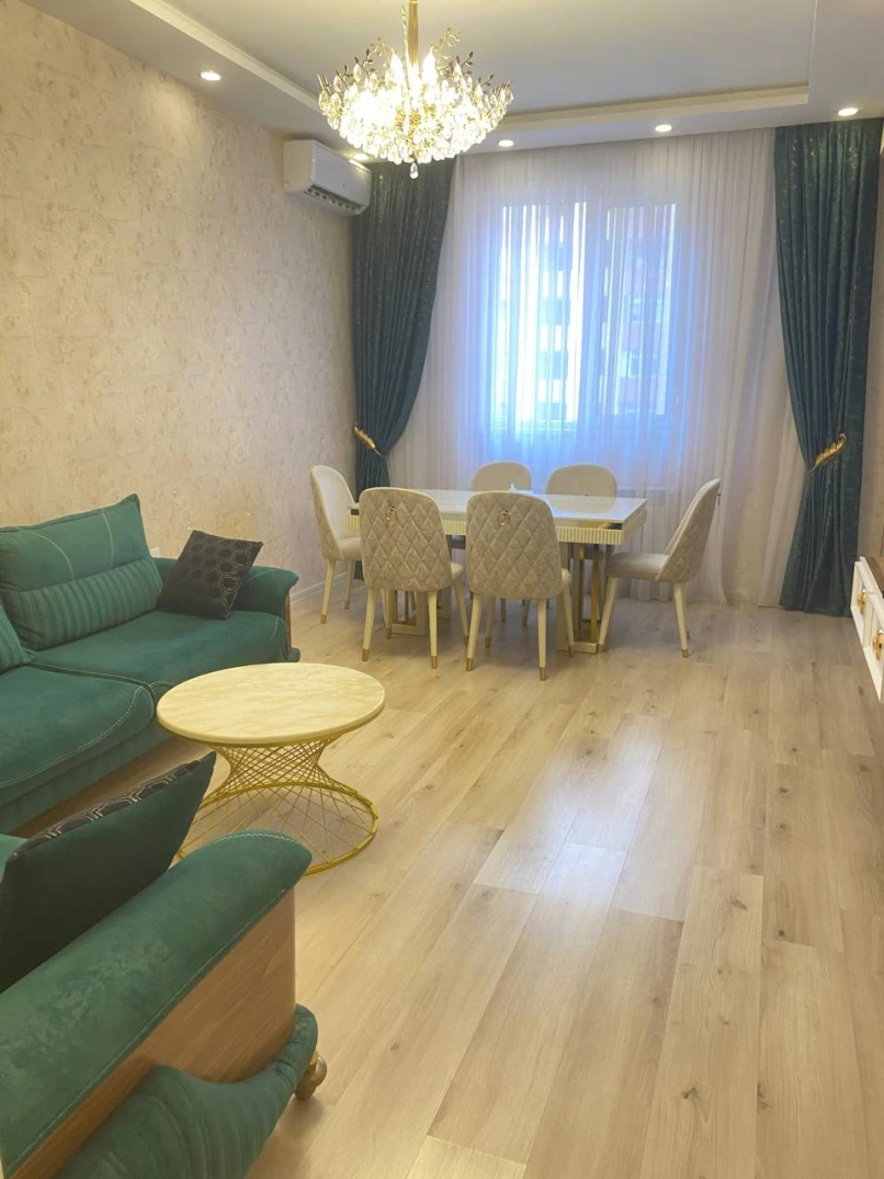 Satılır yeni tikili 2 otaqlı 72 m², Əhmədli m.-1