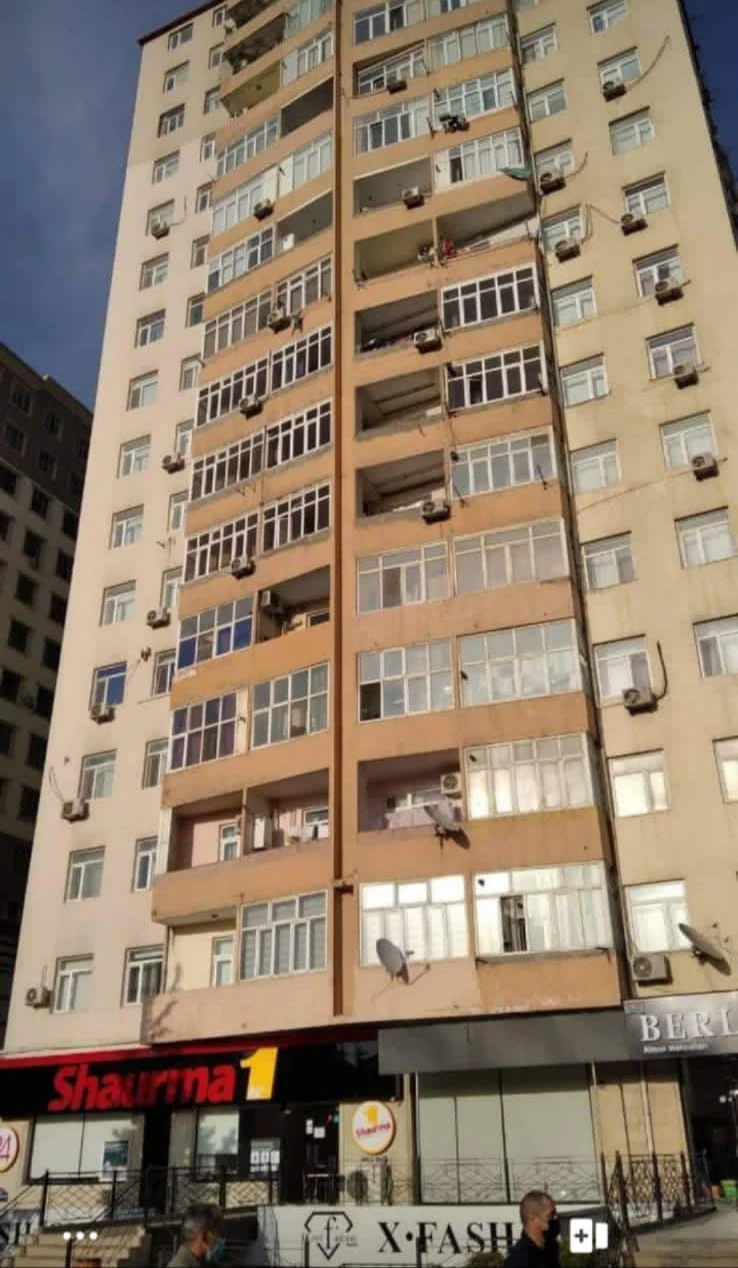 Satılır yeni tikili 3 otaqlı 118 m², İnşaatçılar m.-1