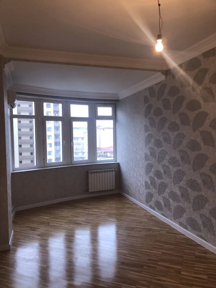 Satılır yeni tikili 3 otaqlı 120 m², 8 Noyabr m.-1