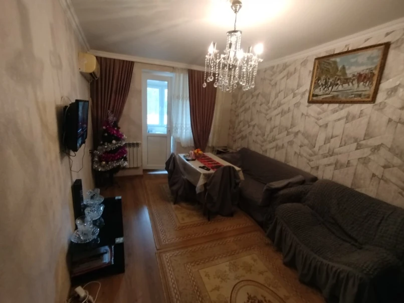 Satılır köhnə tikili 2 otaqlı 40 m²,  Elmlər Akademiyası m.-1