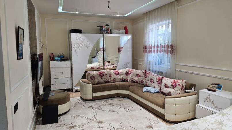 Satılır ev/villa 5 otaqlı 200 m²,  Buzovna-1